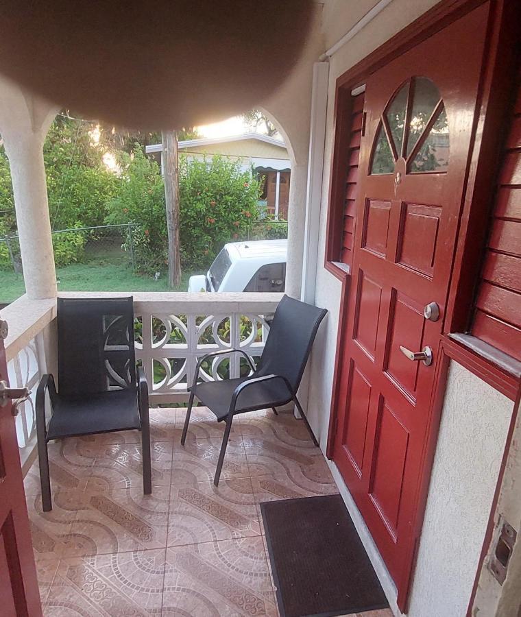 Carmen Apartment Bridgetown Bagian luar foto