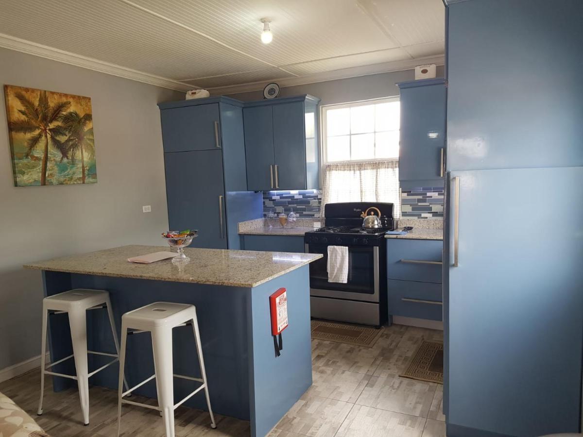 Carmen Apartment Bridgetown Bagian luar foto